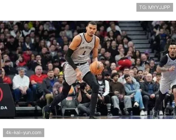 马刺121-106双杀活塞迎两连胜，文班亚马38分16篮板5盖帽统治攻防