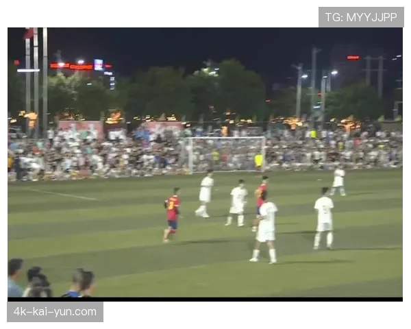 现场通讯：火山灰影响航班，客队球迷陆路远征千里